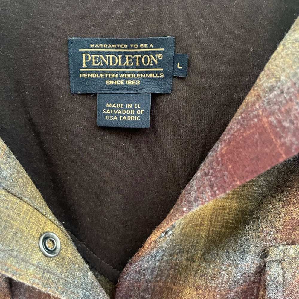 Pendleton Wool Button Up Shirt - Picture 2 of 4